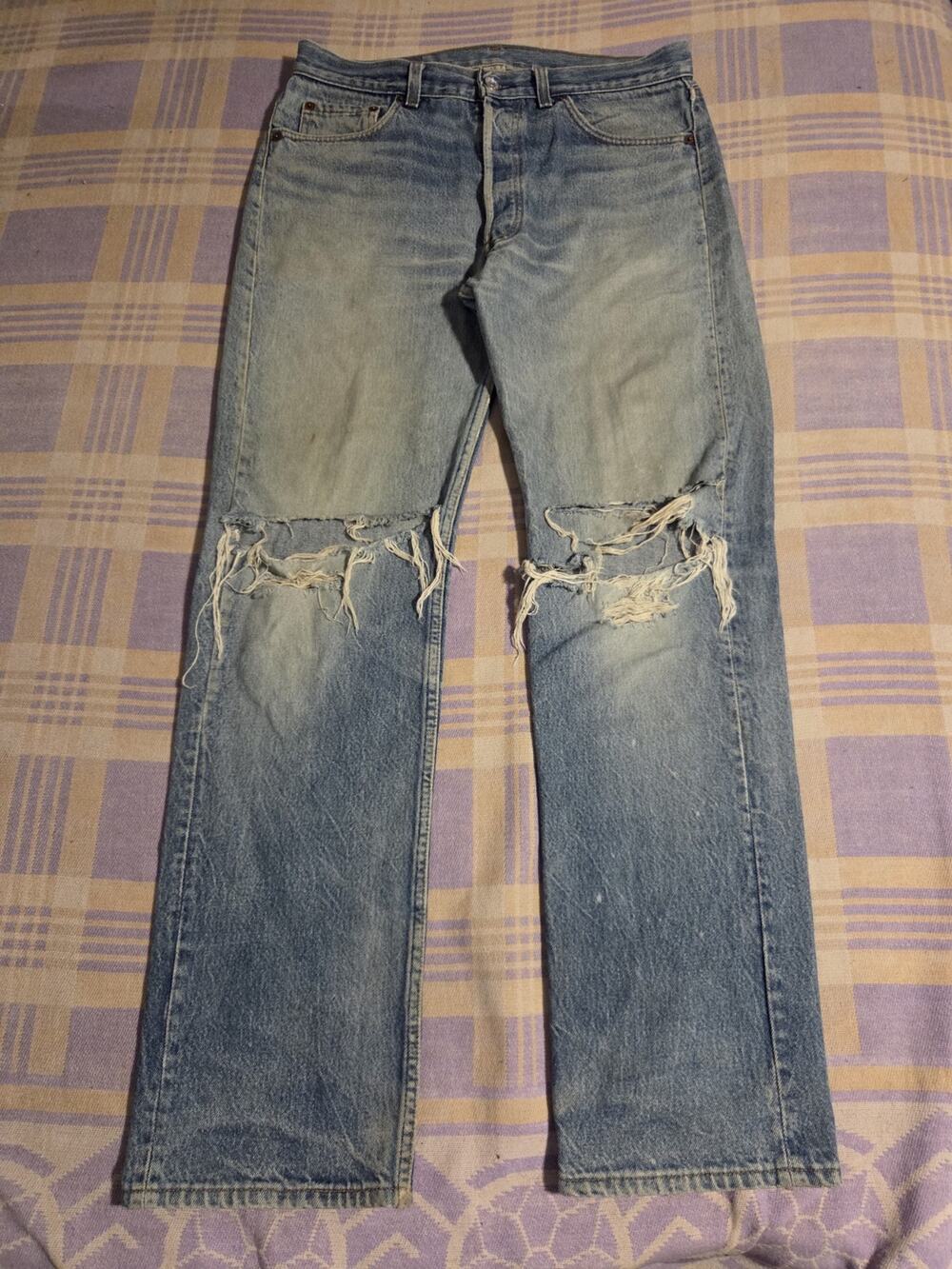 Vtg 90s Levis 501 Jeans Fit 33x31 USA Button Fly Faded Thrashed Distressed Denim